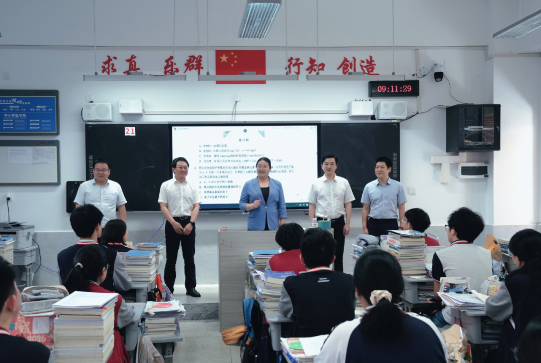王春梅黎中华带队检查高考筹备情况及安全工作